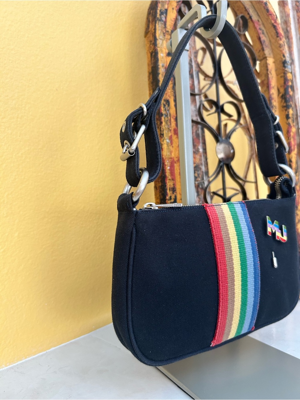 Marc Jacobs Black Canvas Rainbow Stripe Shoulder Bag Y2K Baguette Festivalstyle - Picture 8 of 13